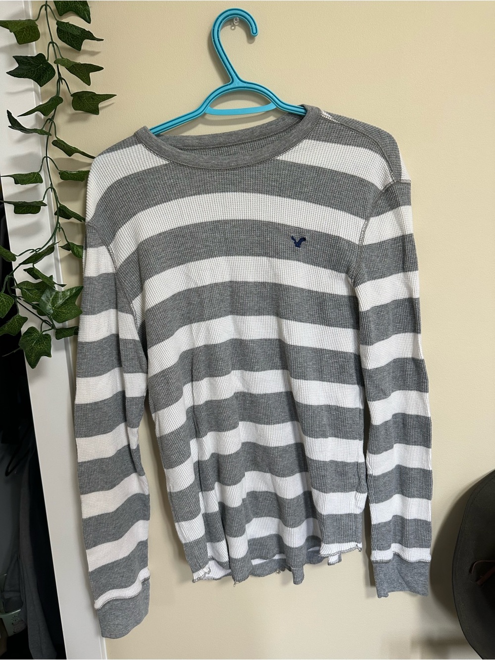 American Eagle waffle knit pullover sweatshirt